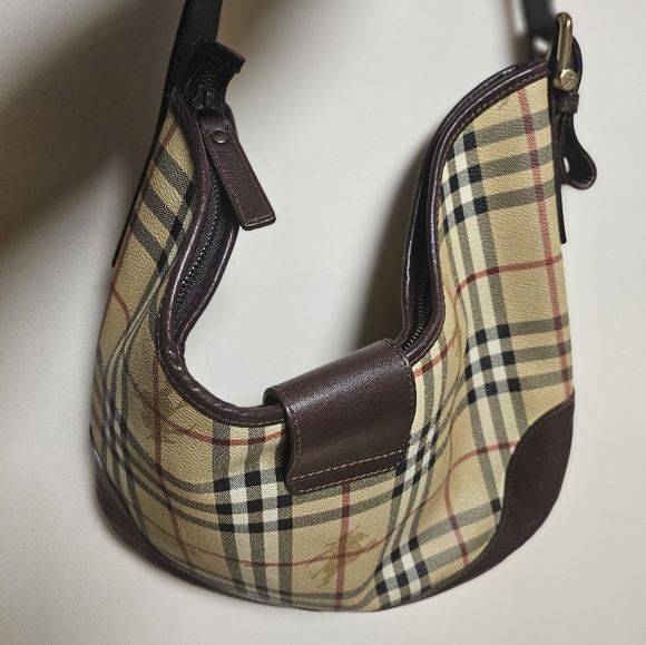 Burberry Haymarket Check Brooke Hobo - Picture 7 of 15